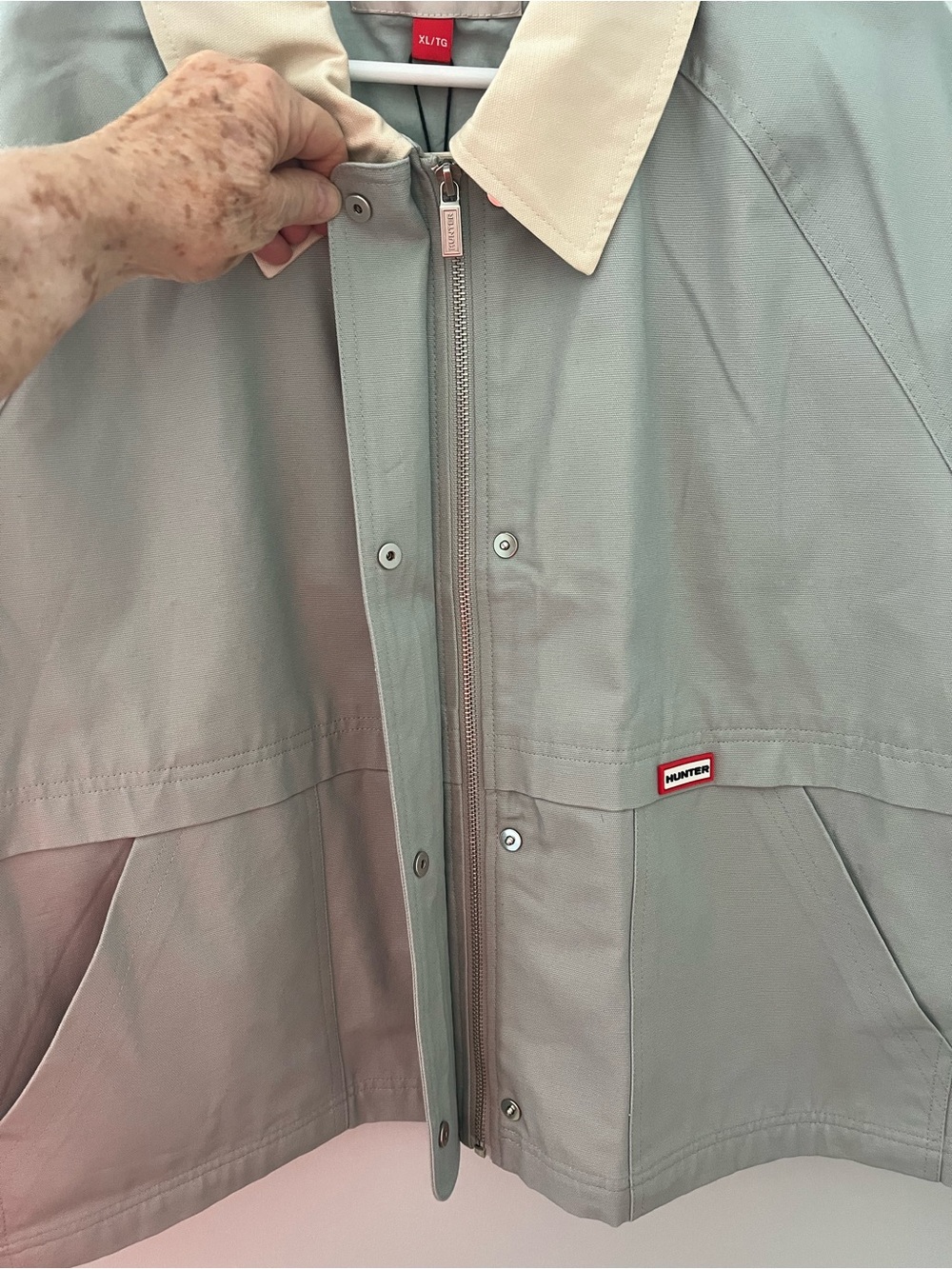 Hunter Light Gray Trench Coat with Cream Collar Size XL - Picture 4 of 9